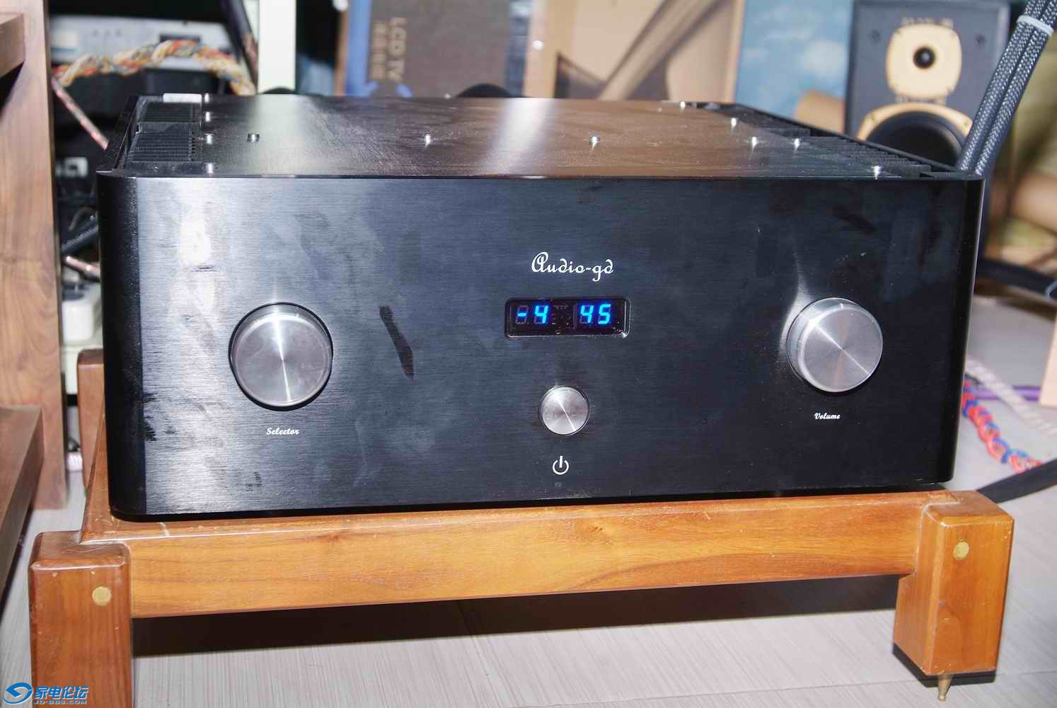 何庆华的产品到底谁在用_ 家电类≡_hi-fi 音响_家电论坛