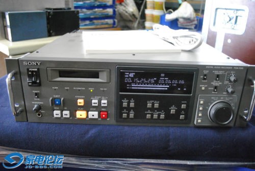 SONY PCM7010 
