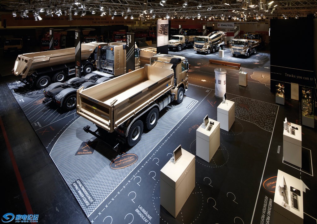 Mercedes-Benz Trucks Trade Fair Stand bauma 2010 13-1313-2011-2.jpg