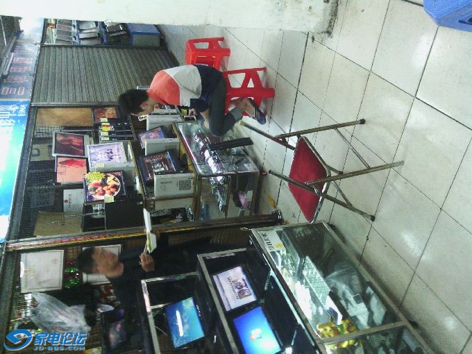 ���սֵĵ���1¥�̵�