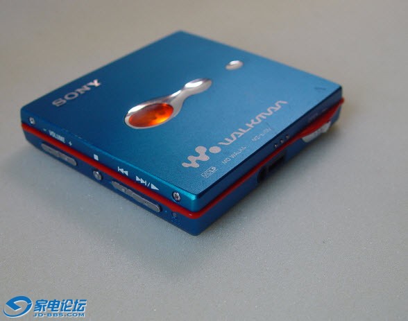 mz-e70003.jpg