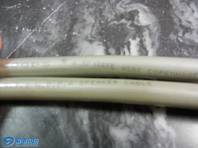 Ƭ 3207.jpg