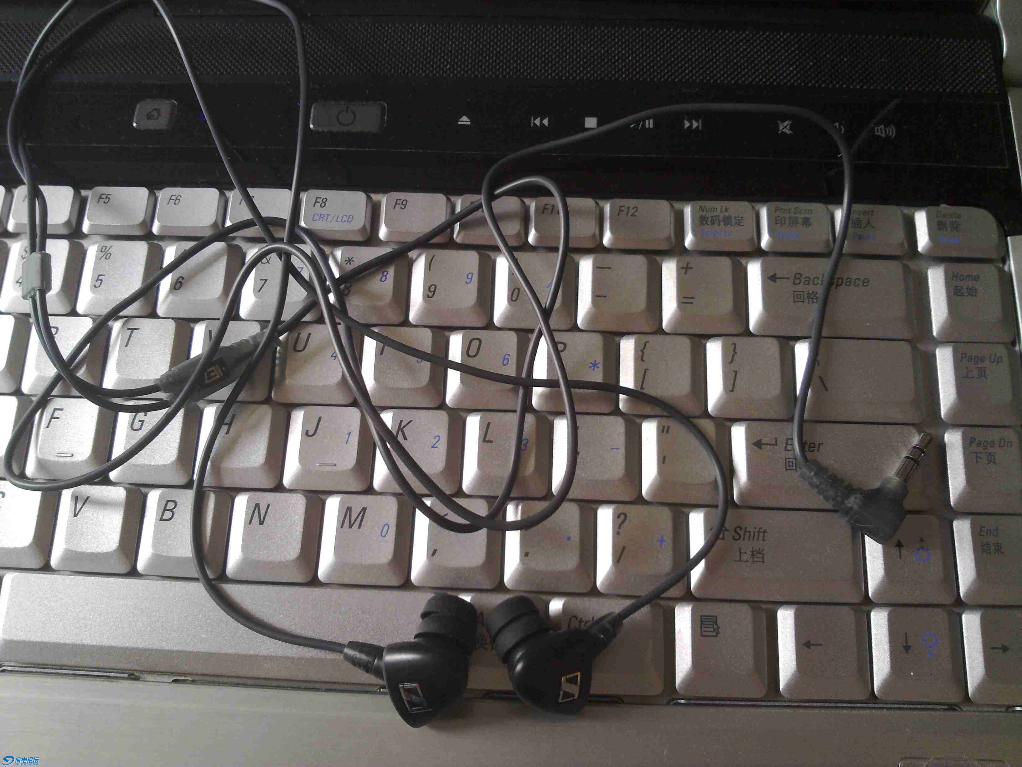 201206222600.jpg