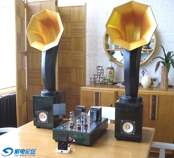 little-horn-speakers-with-tube-amp.jpg