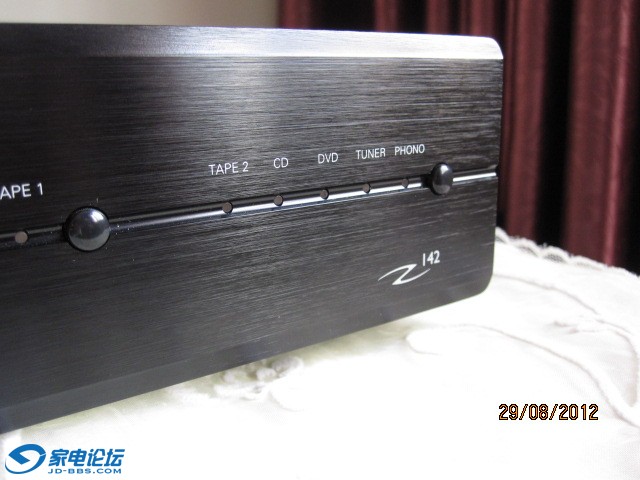 Z142-3.JPG