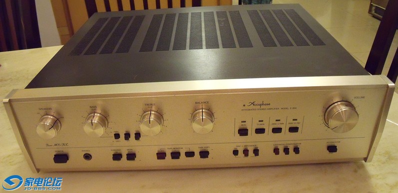 E204_.jpg