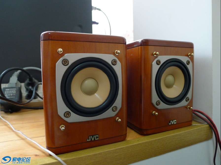 JVC UX7000��С����.jpg