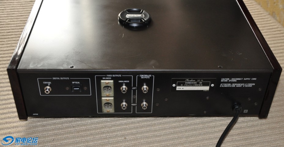 v70-4.jpg