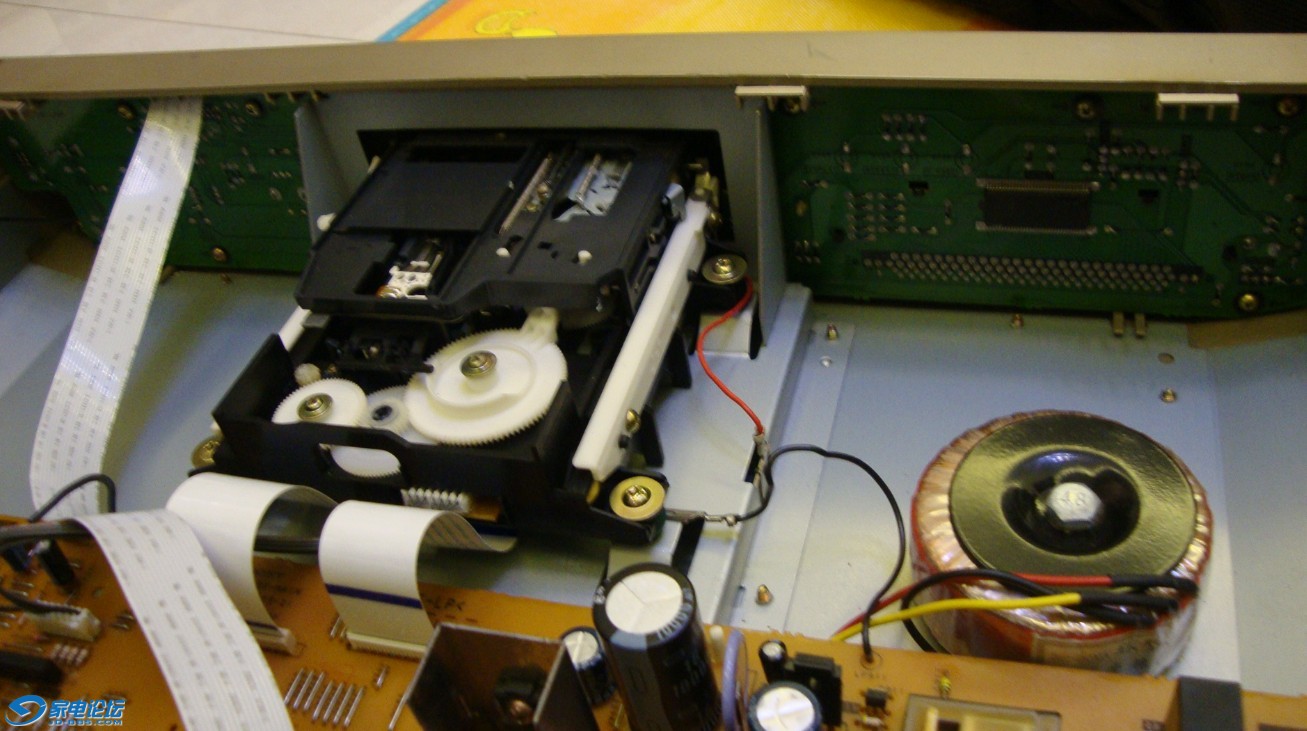 SONY JE3300