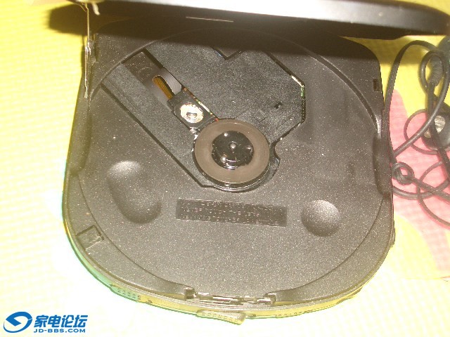 2157512xzg44gl0zvgvg50.jpg