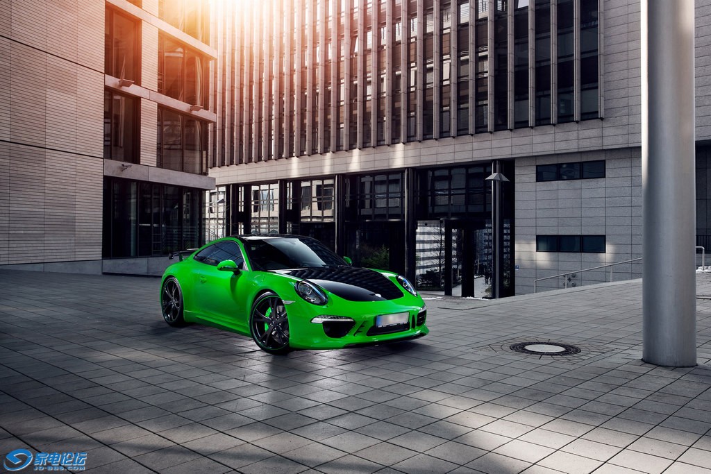 2013-techart-porsche-911-carrera-4s.jpg