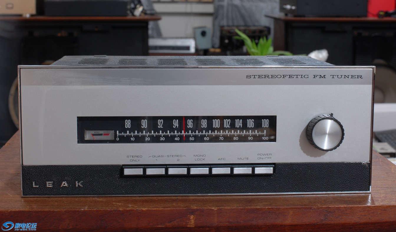 LEAK STEREO 30PLUS STEREOFETIC FM TUNER9.jpg