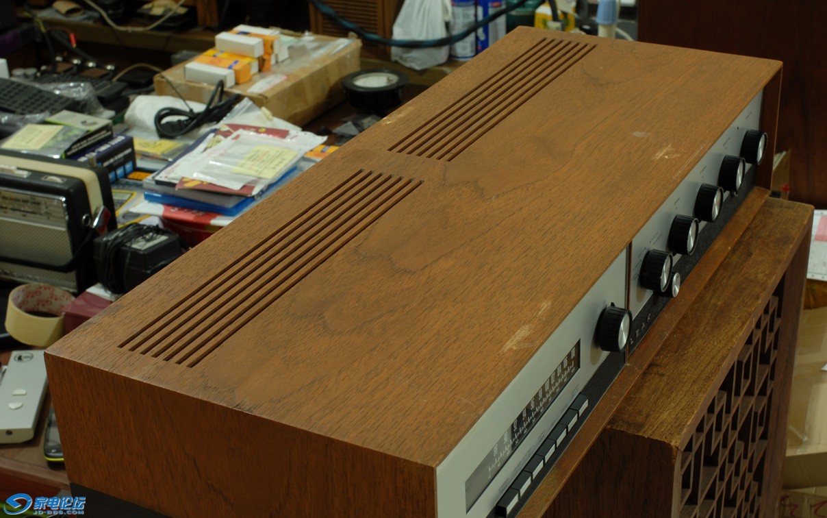 LEAK STEREO 30PLUS STEREOFETIC FM1 TUNER.jpg