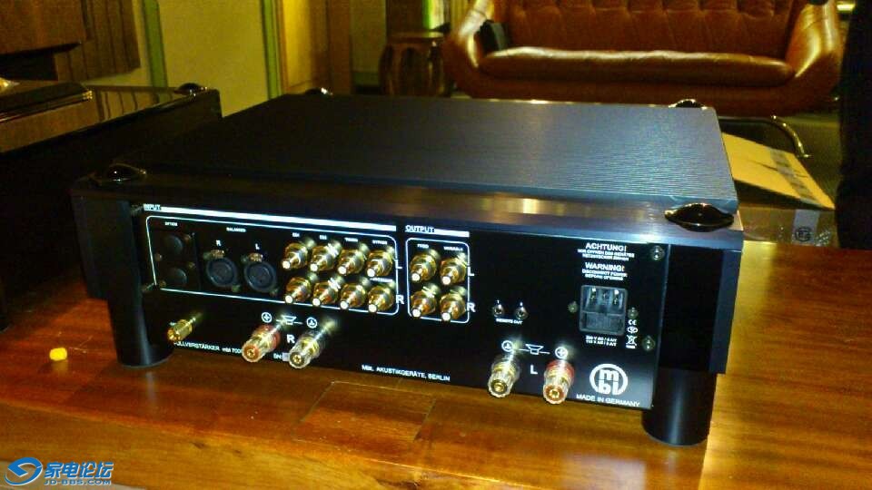7008A.jpg