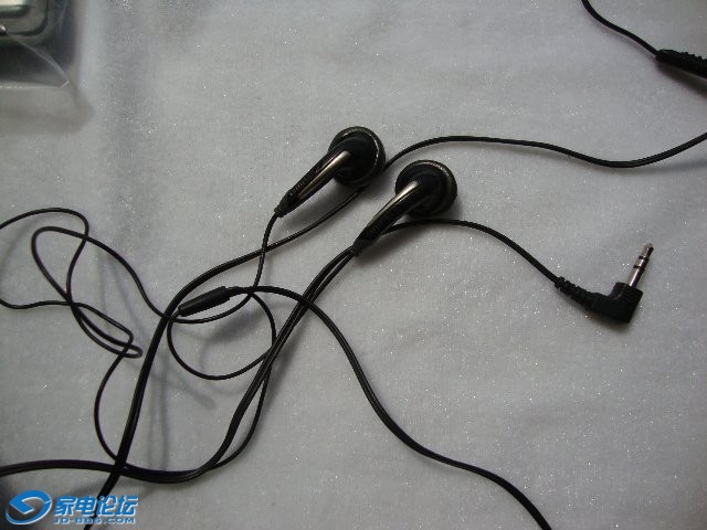 AIWA V23.JPG