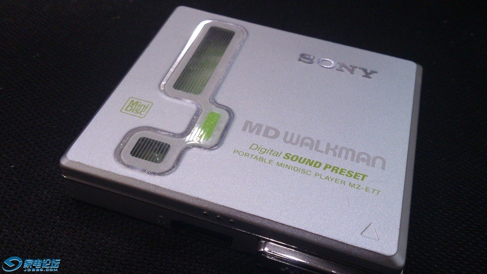 sony_E77S_01.jpg
