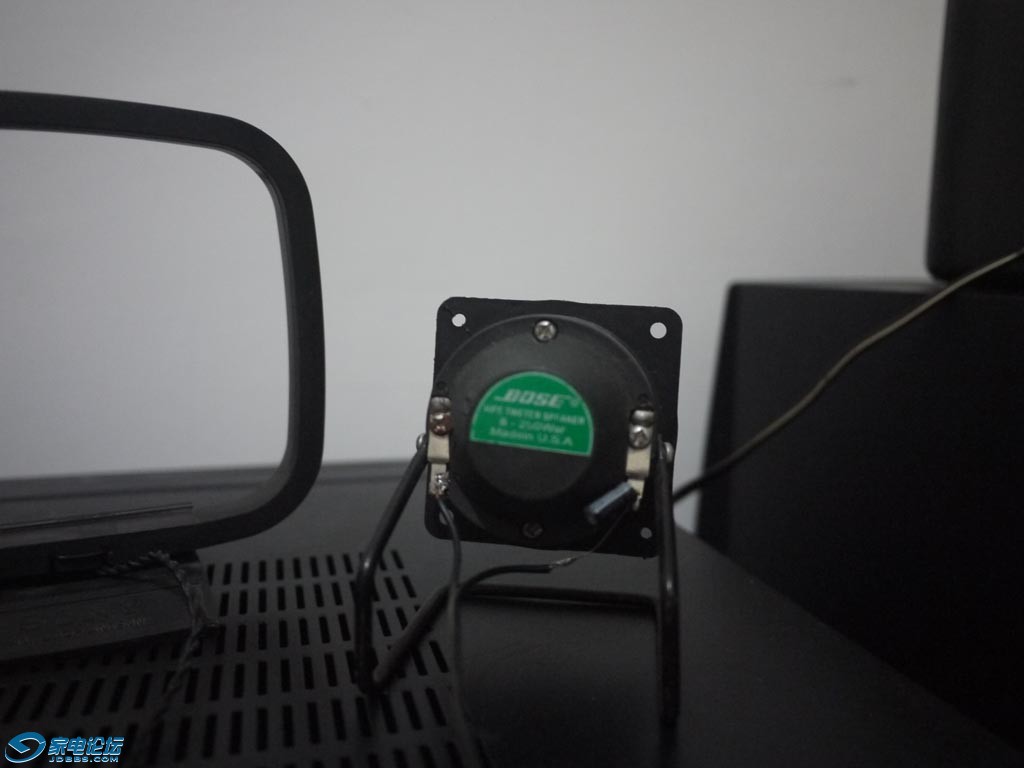 LBT-V4500 BOSE 1.jpg