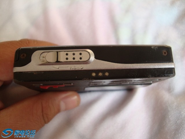 SONY R90������ɫ (2).JPG