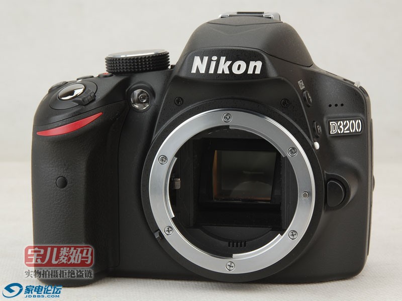 nikonD3200-01.jpg
