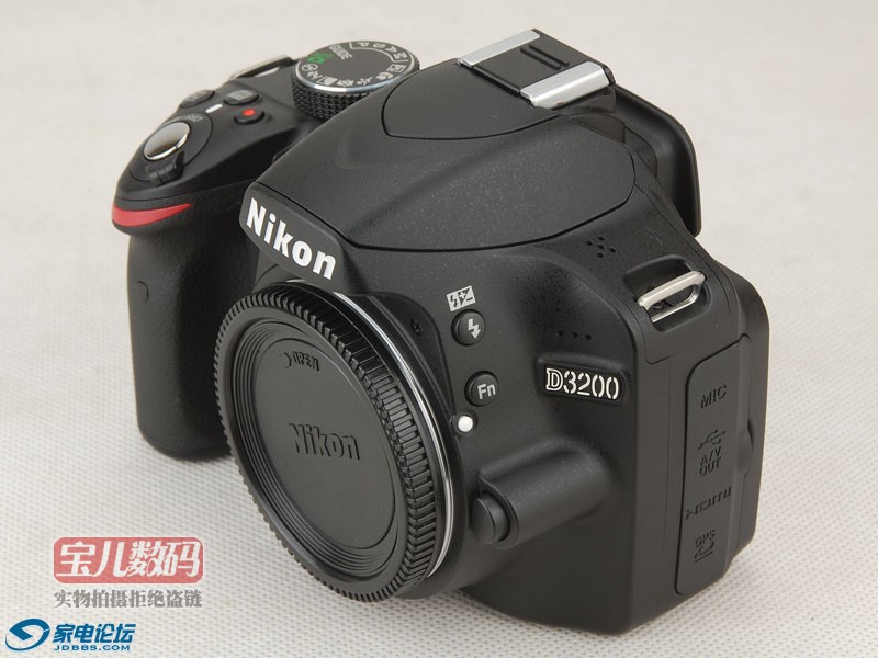 nikonD3200-05.jpg