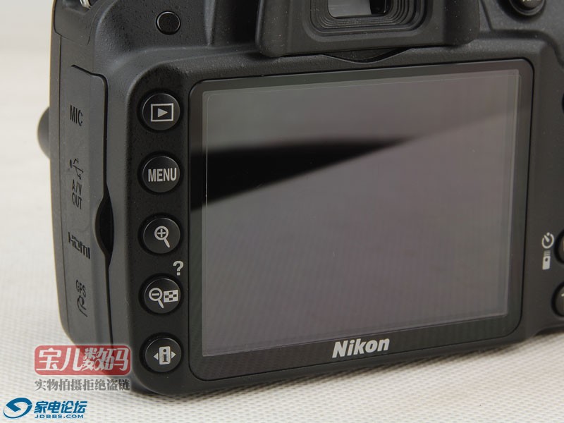 nikonD3200-09.jpg