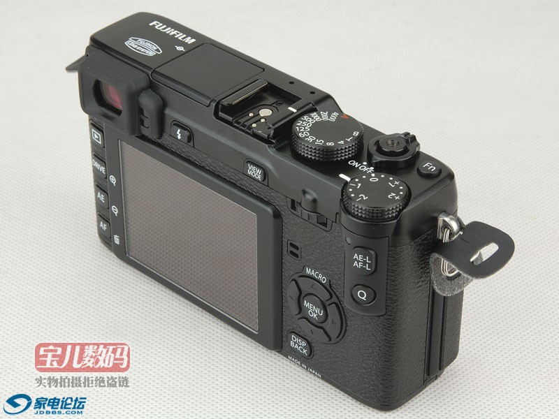 fujiXE1-06.jpg