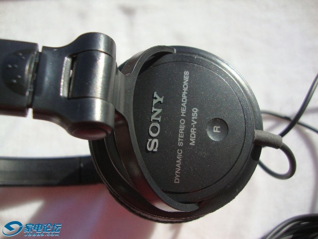 SONY MDR-V150.JPG