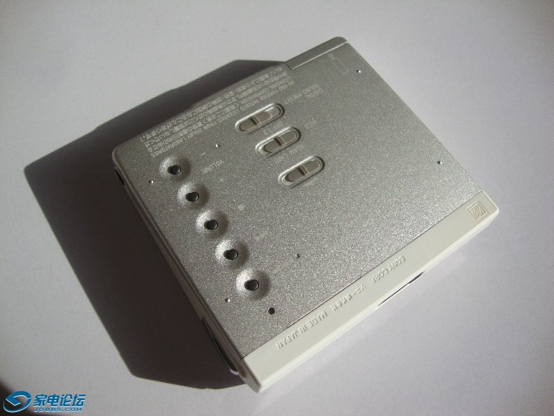 SONY E75��Ʒ99�±��5117 (2).JPG