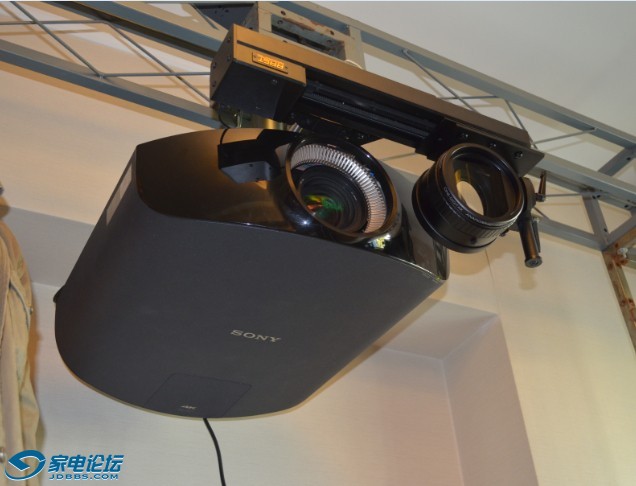 SONY VW1000 4KͶӰѾװɣȴ-С.jpg