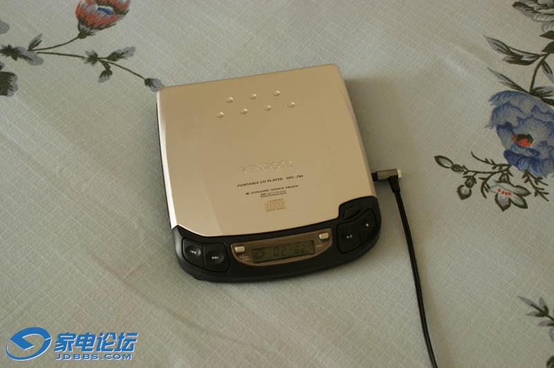 Kenwood 781-1.jpg