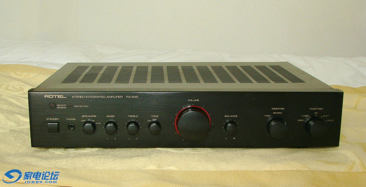 ROTEL--RA-845 (7).JPG