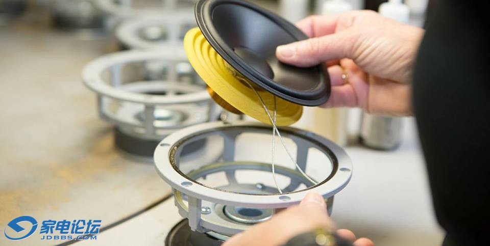 dynaudio hand made4.jpg