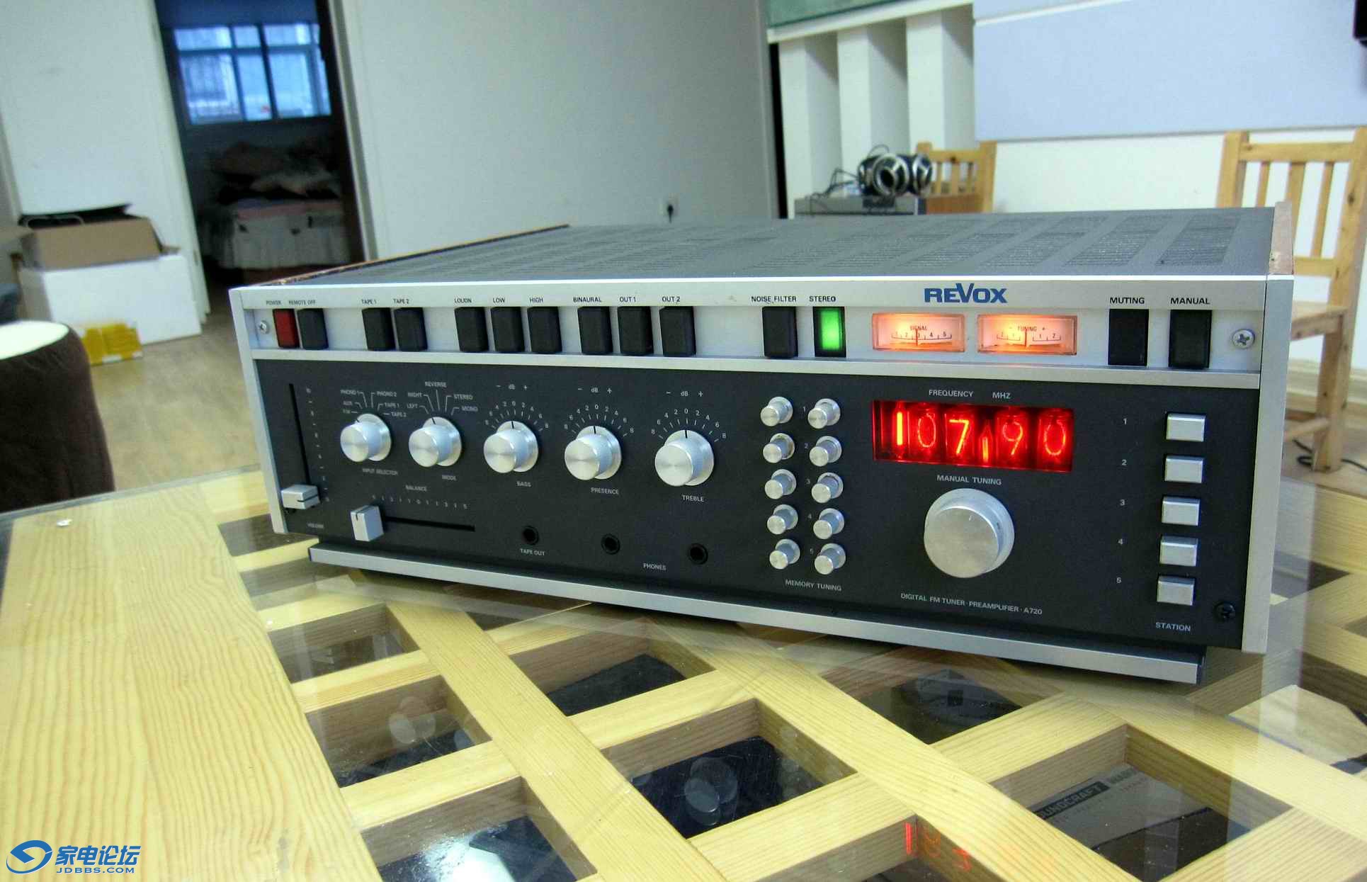 A72001.jpg
