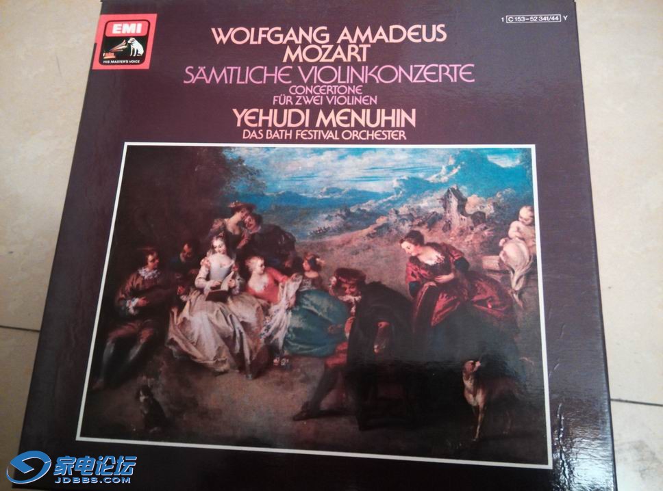 ������С mozart menuhin-1.jpg