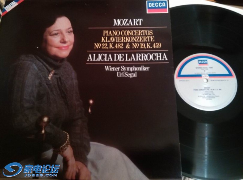 ������С mozart larrocha.jpg