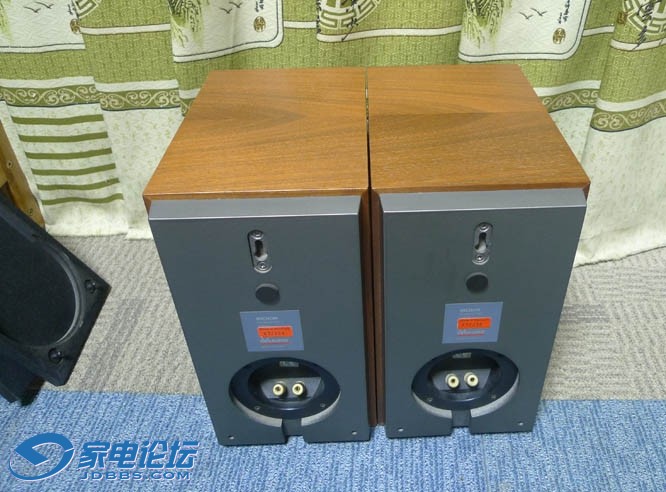 ���� �ϵ���MICRON ����䱳.JPG