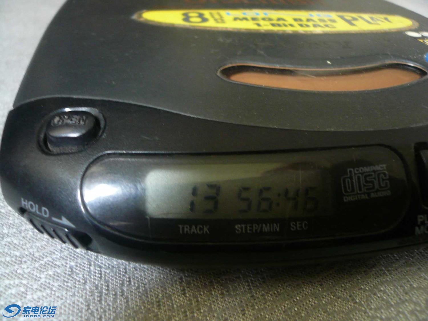 SONY   D-143           50Ԫ