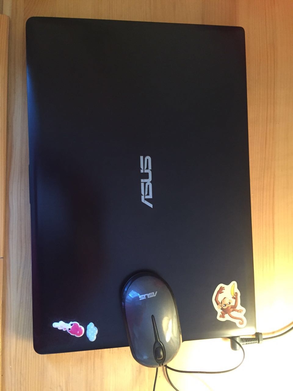 出触屏笔记本华硕s400c八五新使用无问题