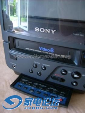 trinitron_colour_video_tv_ev_dt1_1296818.jpg