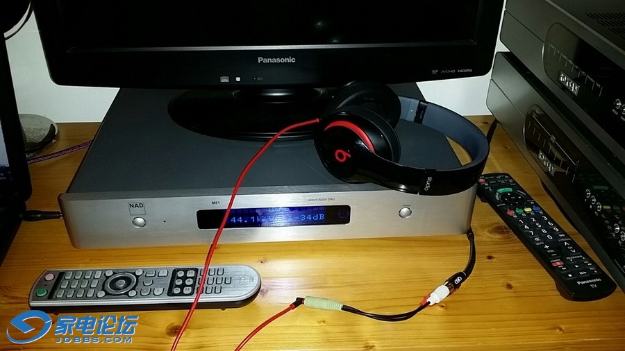 NAD M51 WITH HEADPHONE.jpg