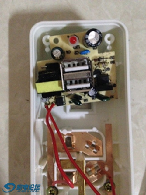 usbģ���ɽկ�ĳ������࣬�Թ���ʵ