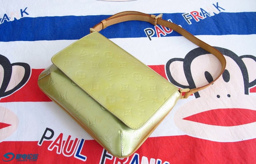 LV.jpg