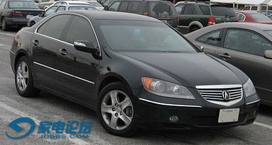 390px-05-07_Acura_RL_2.jpg