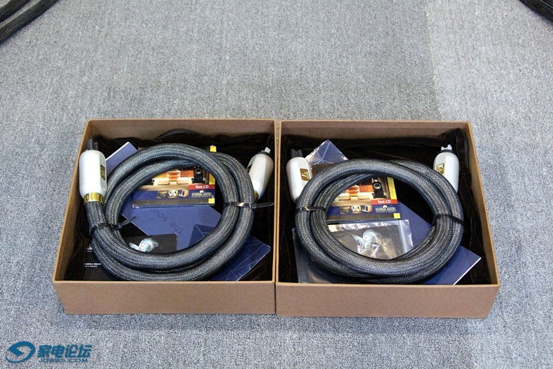 ����ES1D (2).JPG