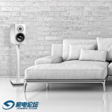 dyn_excite_x14_grey_room_web.jpg