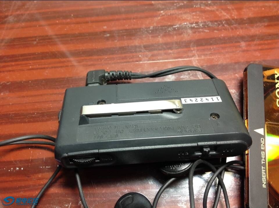 (已出封帖)索尼 sony s84收音机一个!