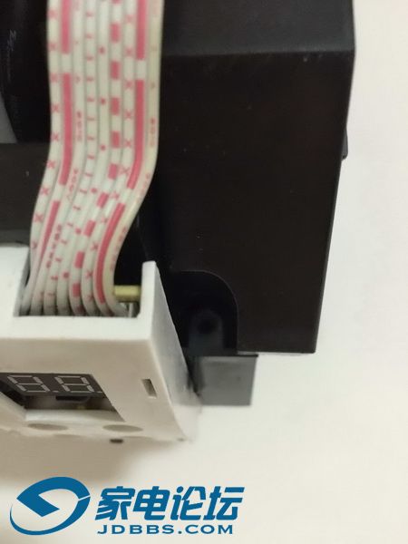 �𿪿����ڻ���·�еĹ̶���˿�ĵ���������