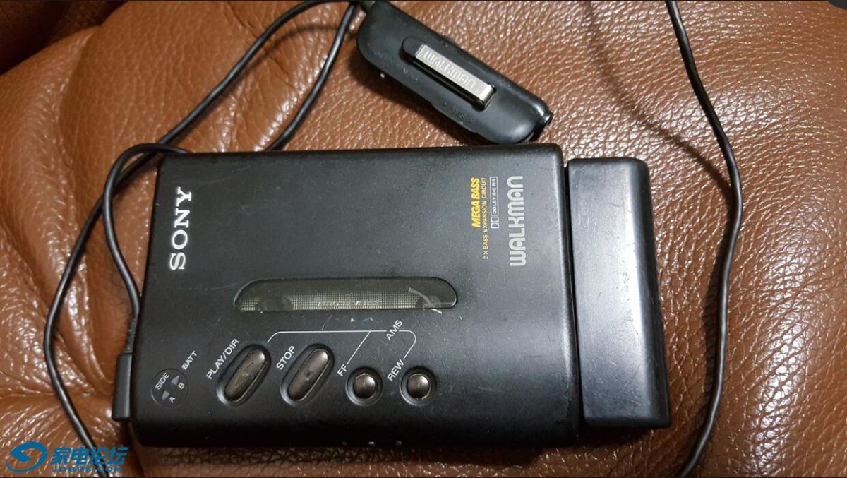 磁带机索尼dx100的电池盒和爱华jx505坏机打包价159