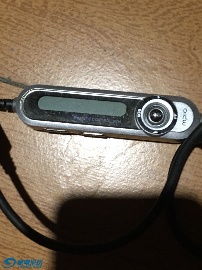 215035w8suoxh7cldlcqn8.jpg