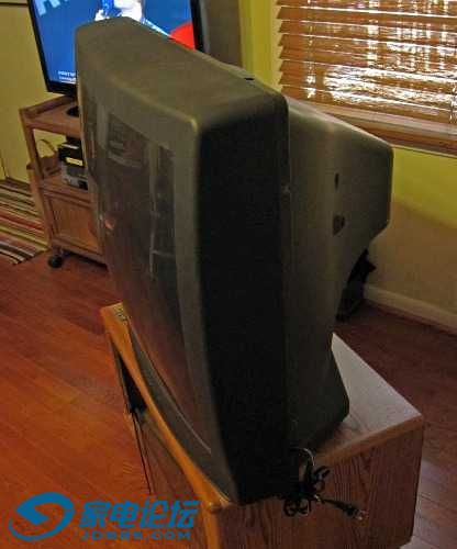 Sanyo 36-inch tube tv - profile copy.jpg